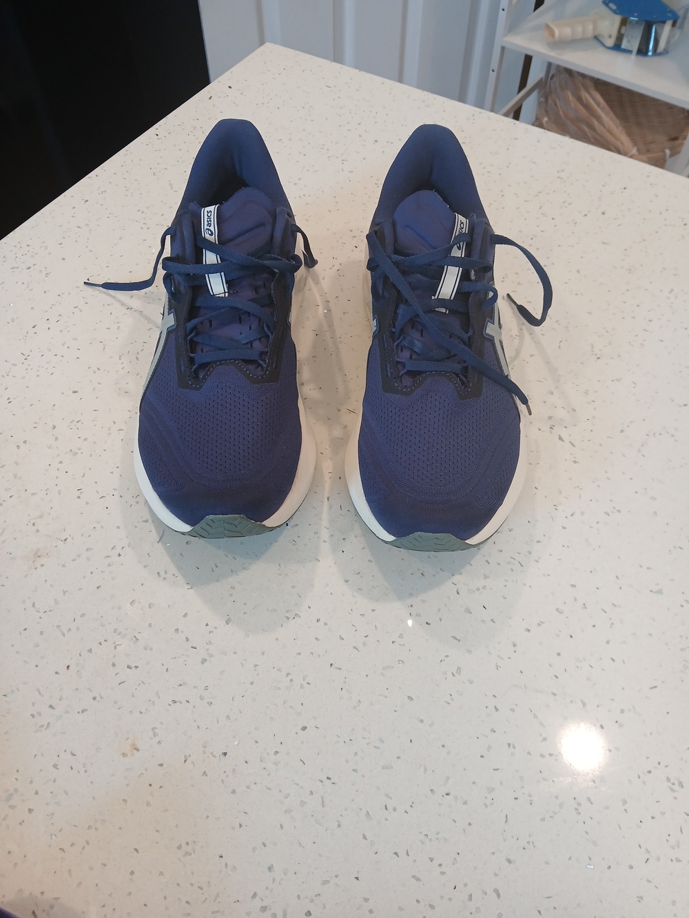 2025 ASICS Novablast 5 'Track Club' Sz 12